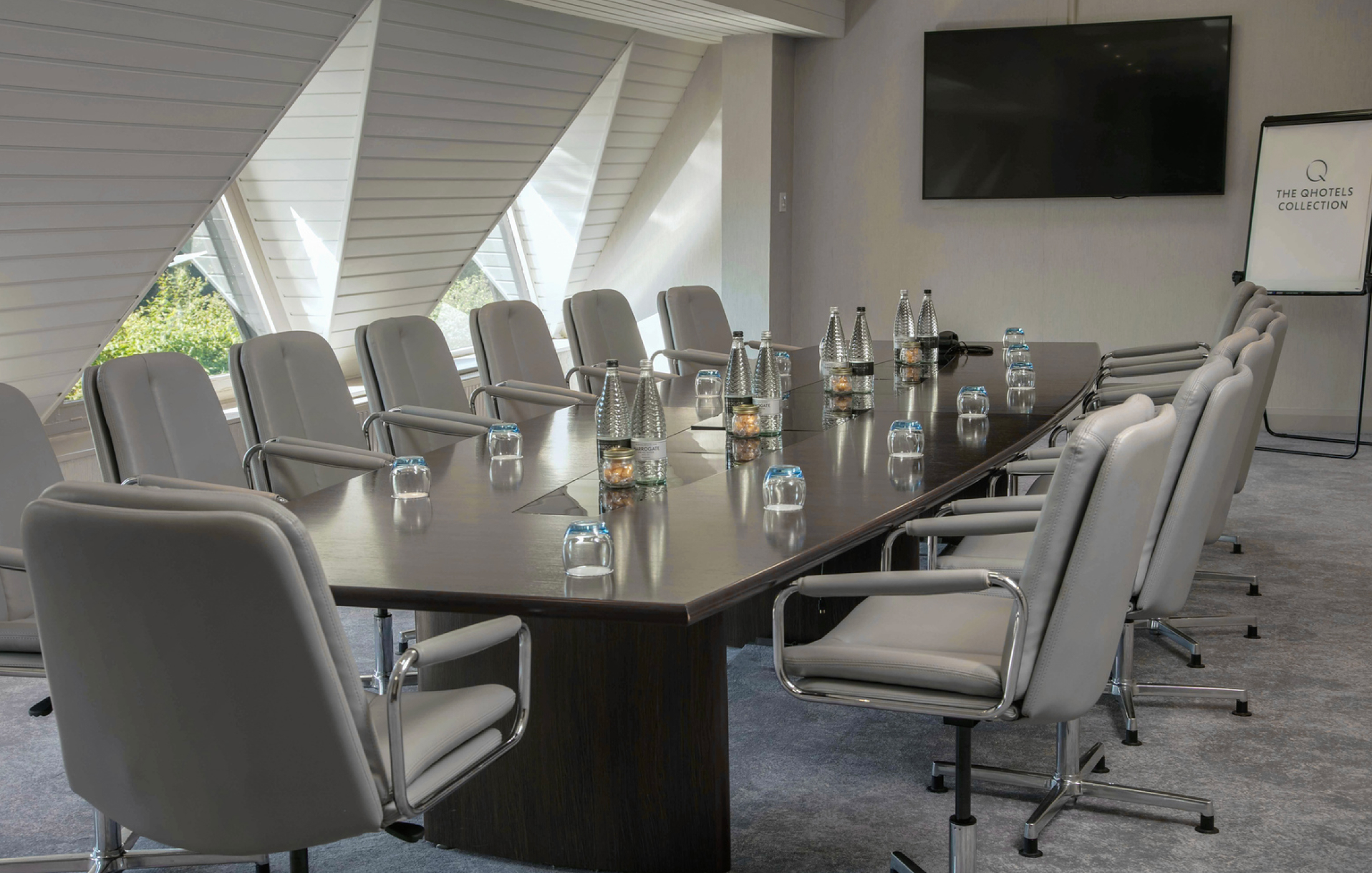 Gallery DIRECTORS SUITE Directors Suite 5 1