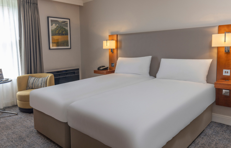 CLASSIC Carousel Desktop Classic Twin Carousel 5