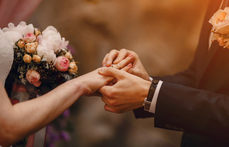 CONTENT CAROUSELS Carousel Desktop Carousel Luxe