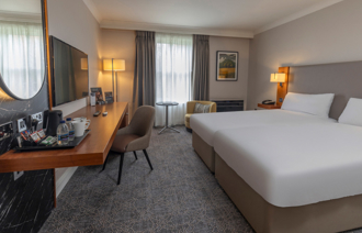 CLASSIC Carousel Desktop Classic Twin Carousel 4