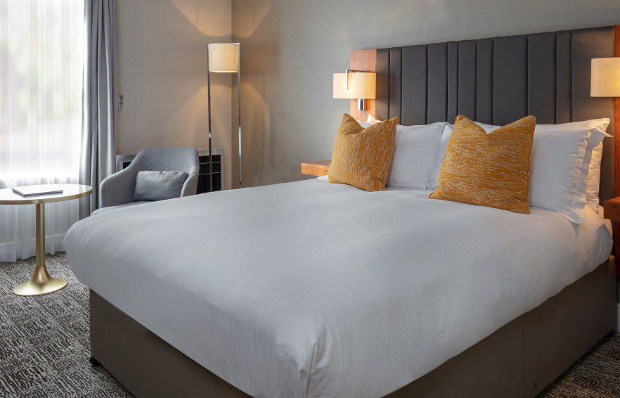 CLASSIC Carousel Desktop Classic King Carousel 1@2X