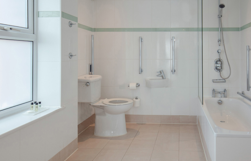 CLASSIC ACCESSIBLE TWIN Carousel Desktop Classic Twin Accessible Carousel 3