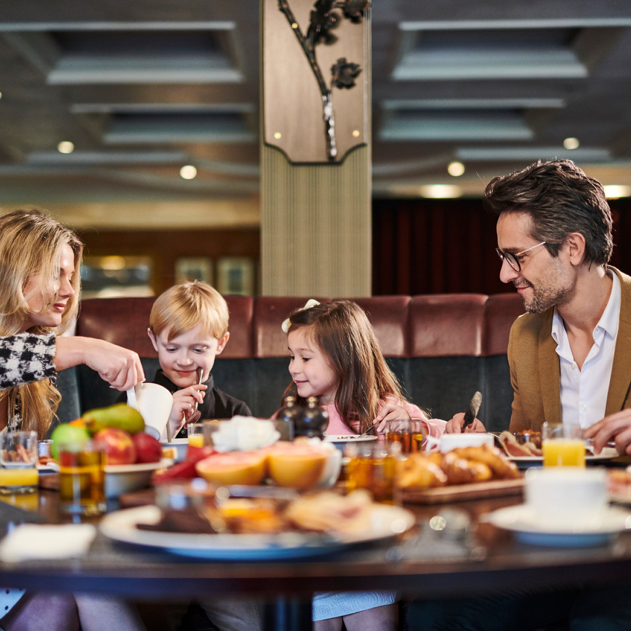 EASTER 5050 Desktop 5050 Family