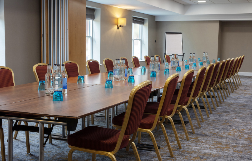 LISTING CAROUSELS Carousel Desktop Stoneleigh & Warwick Carousel 1