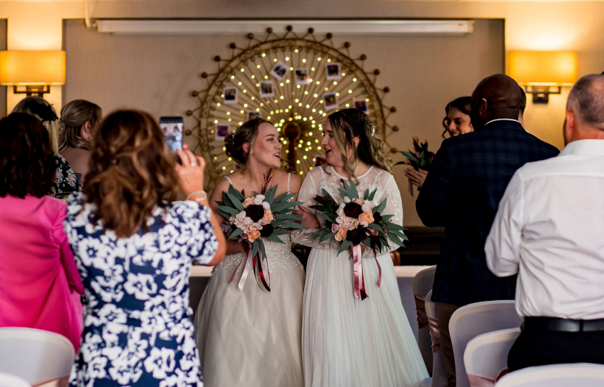 CONTENT CAROUSELS Carousel Desktop Carousel Avon Suite 3