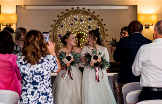 LISTING CAROUSELS Carousel Desktop Carousel Avon Suite 2