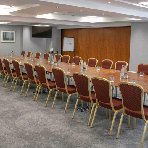 <p>THE OTHELLO</p>
<p>BOARDROOM STYLE</p>