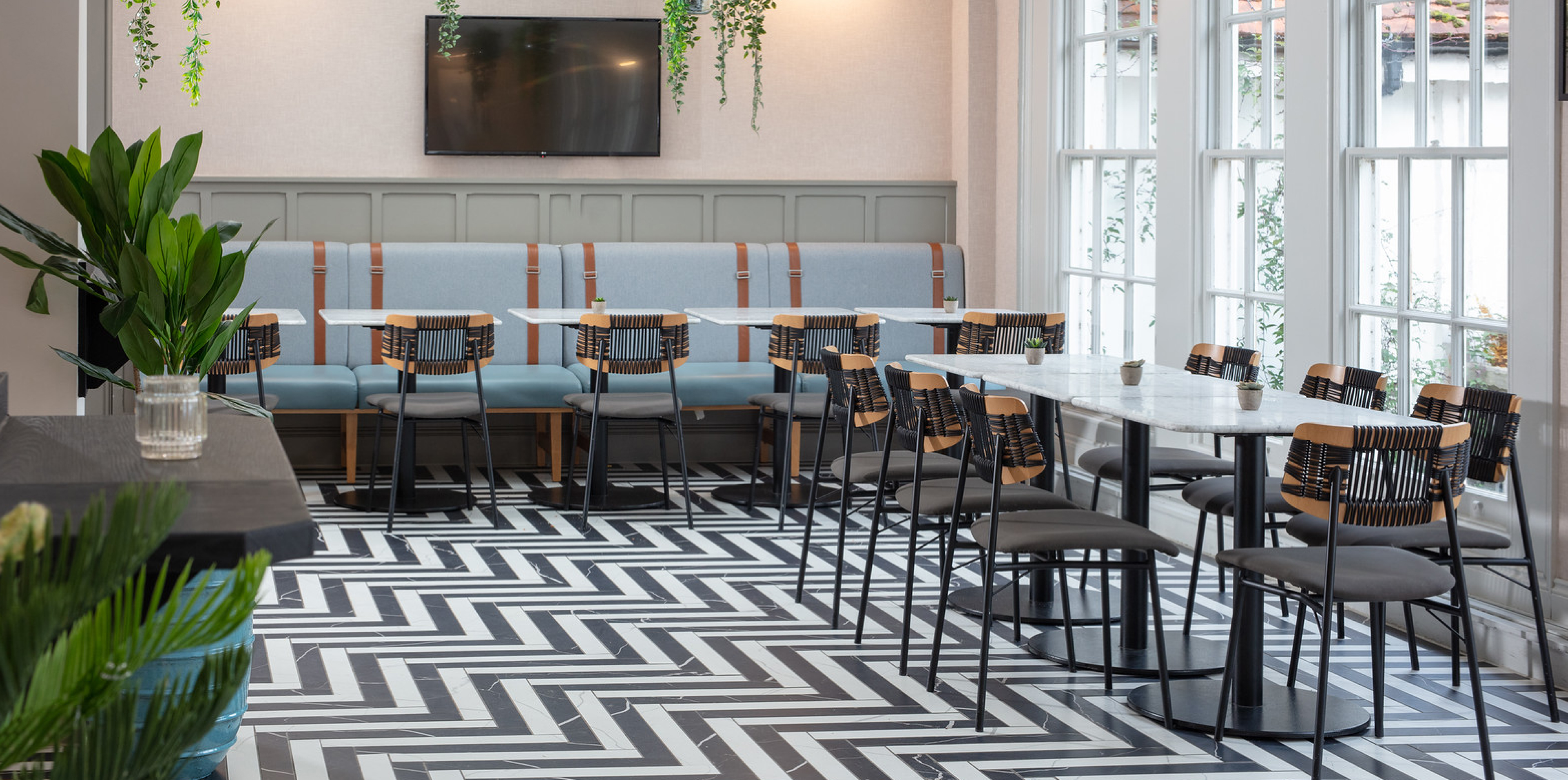 ABOUT US Homepage Banner Desktop