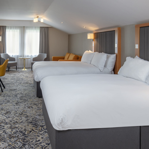 <p>SUPERIOR FAMILY</p>